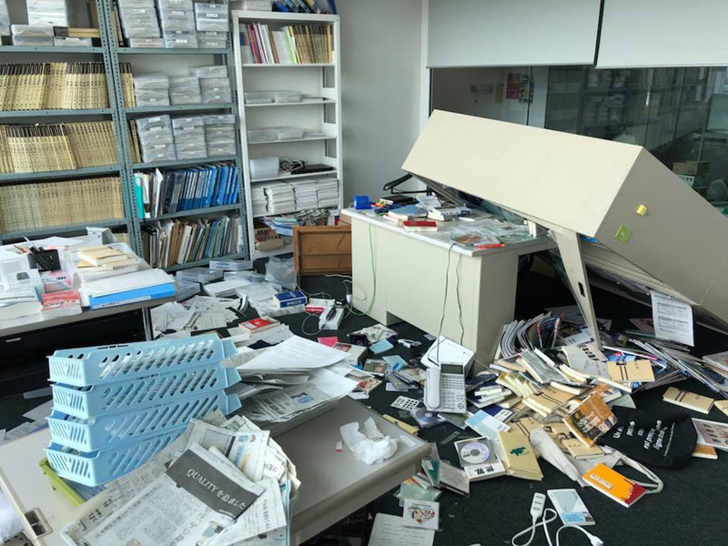 大阪府北部18日觀測到規模6.1強震，追手門大學位於大阪府茨木市，觀測到最大震度6弱的劇烈搖晃。   圖/中央社