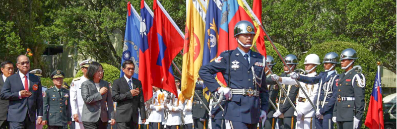 國軍三軍六校院聯合畢業典禮今( 29 )日上午在北投復興崗校區舉行，蔡英文總統親自出席。   圖：軍聞社