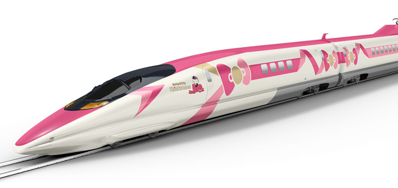 彩繪日本人氣吉祥物Hello Kitty的日本山陽新幹線列車今天發車，除了外觀很Kitty，車內也有專區可跟Kitty合影，讓約400名粉絲擠爆博多站月台。   圖：JR西日本Hello Kitty新幹線特設官網