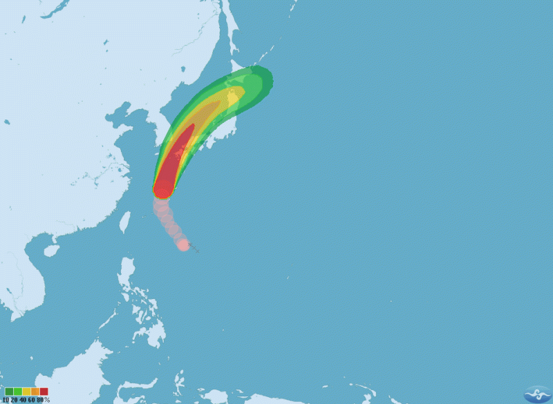 未來120小時內颱風七級風暴風圈通過機率的高低分布。   圖：中央氣象局／提供