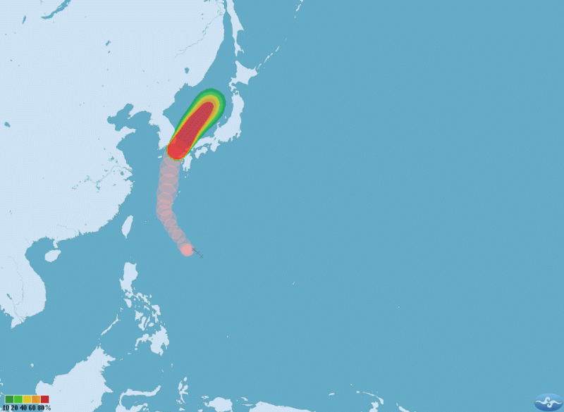 最新颱風動向，巴比侖減弱轉為輕颱，台灣海面又有一熱帶低氣壓形成。   圖：中央氣象局提供