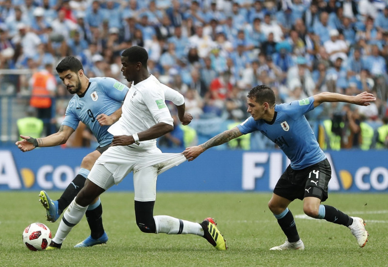 法國7日展現強勢攻擊突破烏拉圭嚴防，以2比0獲勝晉級4強。   圖：達志影像/美聯社