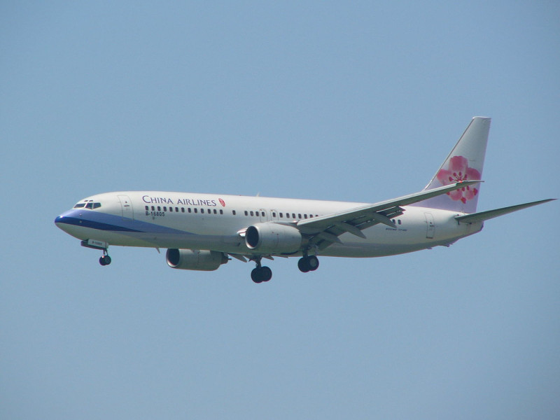強颱燕子重創日本關西機場，今(5)日多家航班紛紛取消。   圖：翻攝自維基百科