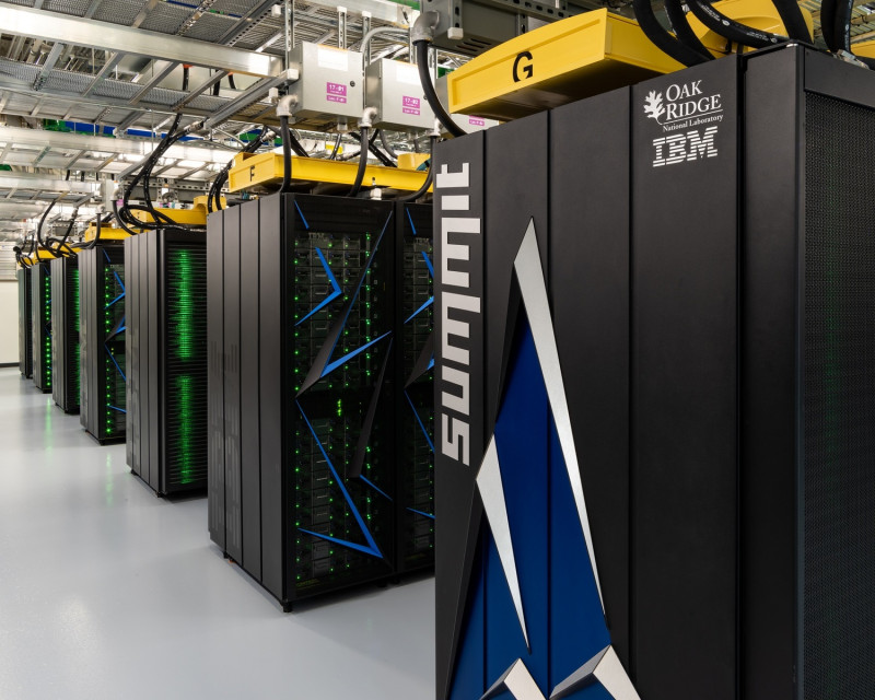 美國超級電腦「高峰」重新奪回世界第一超級電腦寶座。   圖：翻攝Oak Ridge National Laboratory