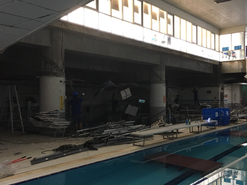 泳池暫訂至7月27日前進行維護。   圖：台北市體育局提供