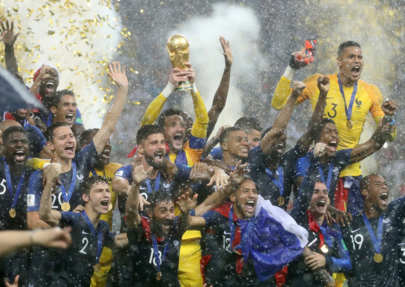 睽違20年，法國又在世足賽奪冠。   圖：達智影像／路透社