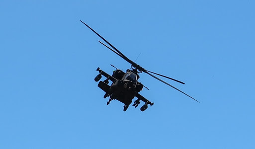 阿帕契攻擊直升機作戰部隊17日成立，展現優良飛行能力。專家認為陸軍作戰方式提升到新境界 。
   圖：林朝億/攝（資料照片）