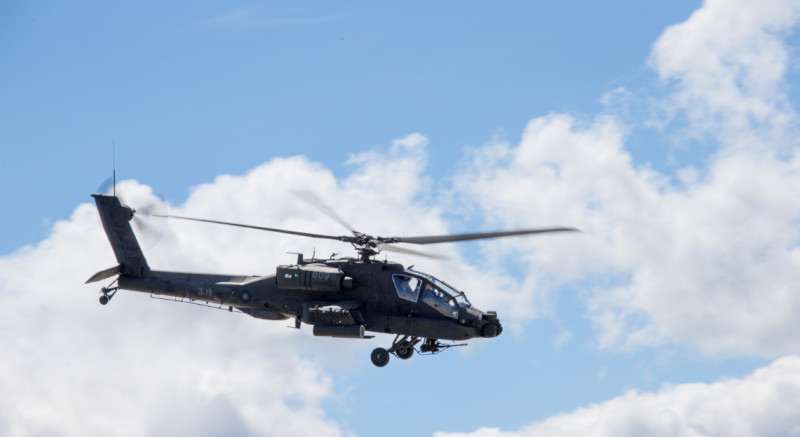 AH-64E直升機進行空中戰力操演。   圖：翻攝軍聞社