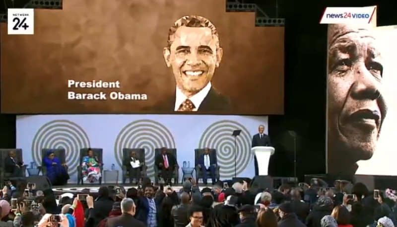 歐巴馬在南非約翰尼斯堡發表這場2017年卸任以來最重要的演說，呼籲世人尊重民主和人權等曼德拉所堅持但如今面臨威脅的價值。   圖：翻攝自Youtube