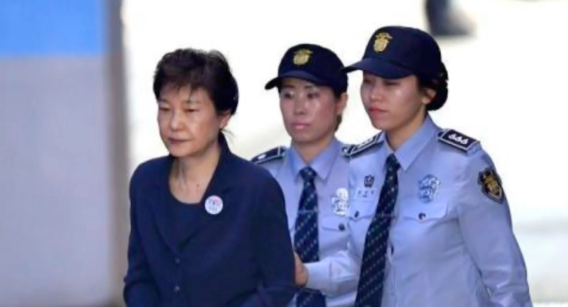 韓國前總統朴槿惠因貪汙案身陷監獄。   圖：翻攝youtube(資料照片)