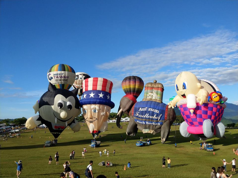 台東國際熱氣球嘉年華已經連續8年舉辦，不僅遊客增加，邀請39顆造型球更創紀錄。   圖：翻攝台灣熱氣球嘉年華臉書
