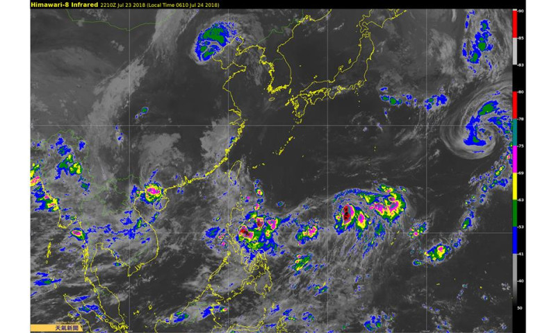彭啟明今(24)在FB說明，因菲律賓東方海域有一整片的低壓帶，擾動或低壓發展的條件較好，可能持續到七月底八月初。   圖：翻攝自彭啟明FB