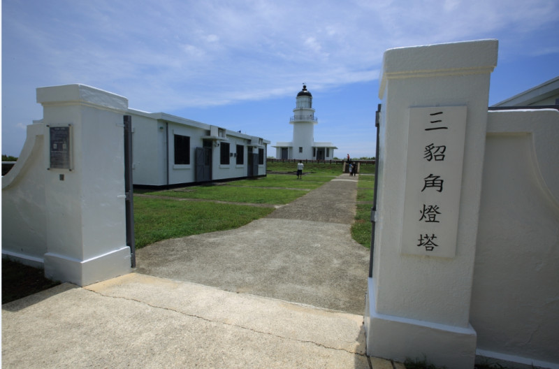 每年元旦許多民眾都會來到三貂角燈塔迎接第一道曙光。   圖：航港局/提供