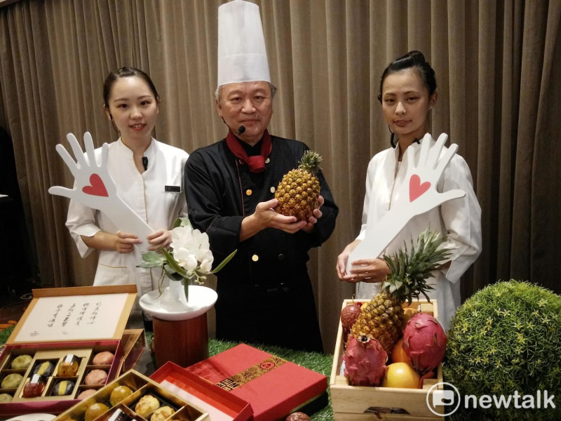 台中福華飯店與台中親農運銷合作社合作，選購別稱為醜蔬果的「格外品」，製作「格外出色果醬」。   唐復年/攝