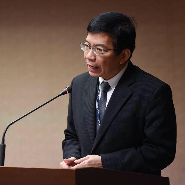 交通部發言人王國材今(6)日表示，針對更名台灣的外籍航空反制措施，仍在討論中。   圖：翻攝王國材臉書