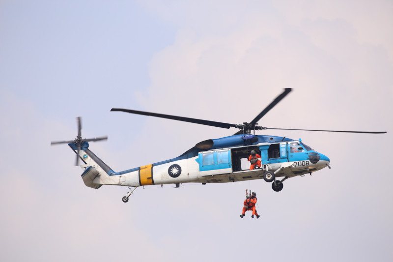 空軍救護隊S-70C直升機。   圖 : 新頭殼資料照片