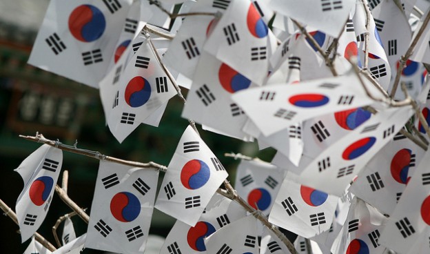 面對基本薪資問題，南韓也陷入勞資雙方兩難的局面。   圖：翻攝youtube
