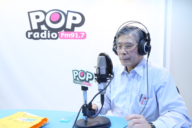 政治評論家「老包」詹錫奎今日接受廣播電台專訪，還原9日李柯會。   圖：《POP搶先爆》 / 提供