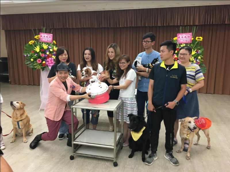 「認養不棄養,給毛孩一個家」記者會合照。 圖:臺北市動物保護處提供
