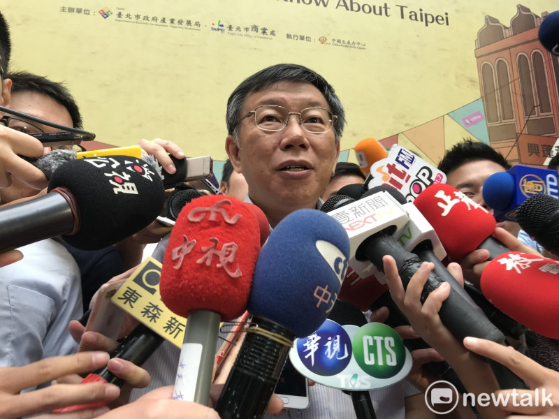 台北市長柯文哲妻子陳佩琪稱要開啟自走砲模式，柯文哲說，他會去跟她說希望她少發文。   圖：周煊惠 / 攝