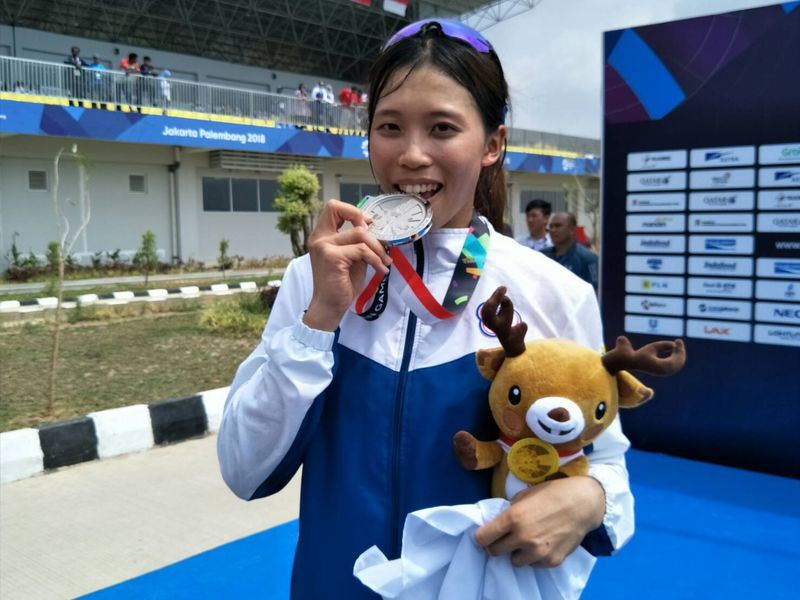 台灣選手黃義婷拿下亞運划船女子單人雙槳銀牌。   圖：中華奧林匹克委員會/提供