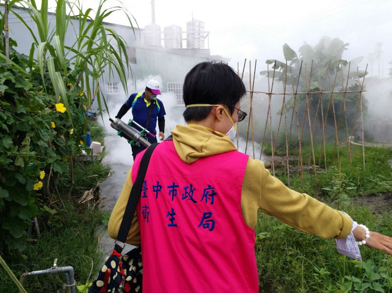 根據疾管署最新統計，台中市本土登革熱再新增五起案例，疑皆與開心農場群聚感染有關。   圖：台中市政府/提供