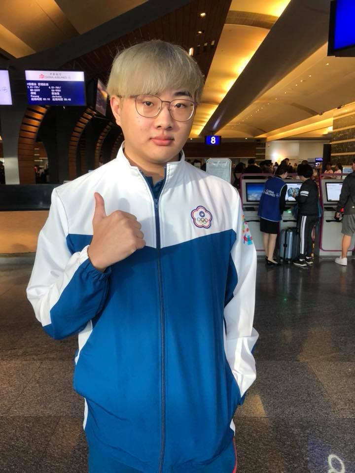 《星海爭霸II》中華台北代表選手Nice黃昱翔今天正式飛往雅加達準備亞運電競正賽。