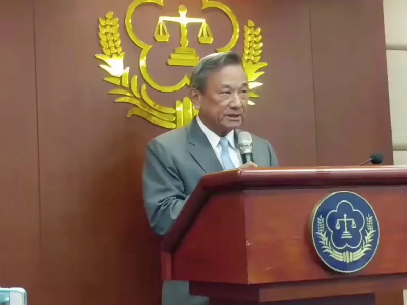 法務部日前執行死囚李宏基槍決，次長陳明堂在記者會對外說明。   圖：翻攝自Youtube