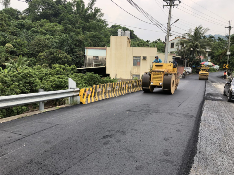 台中市建設局指出,峰谷路是霧峰區重要聯外道路,途經許多著名景點。 圖:台中市建設局/提供