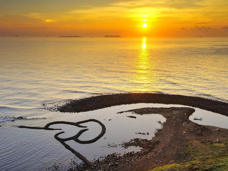 澎湖每年吸引大量觀光遊客；台中市政府今天宣布，預計明年就可以正式啟動直航渡輪。   圖：交通部觀光局澎湖國家風景區管理處／提供