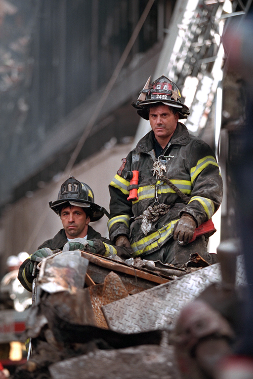 911事件消防隊員救災照片。   圖：翻攝自https://www.georgewbushlibrary.smu.edu