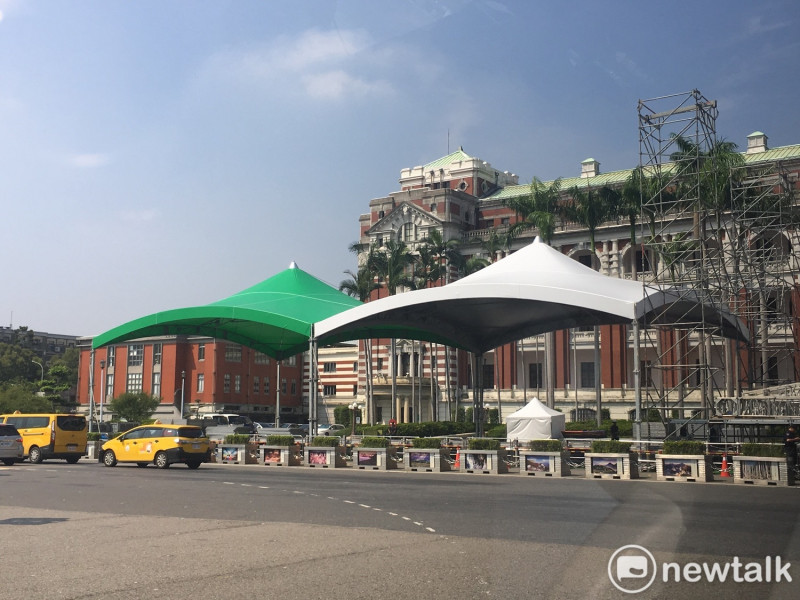 國民黨台北市長參選人丁守中爆料，總統府前國慶帳篷原本是白色、綠色，怕被質疑「白綠合作」。   圖 : 丁守中 / 提供