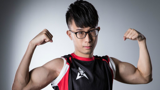 HKA中路選手Chawy宣布轉任後勤。   圖：翻攝自 Garena eSports  flickr