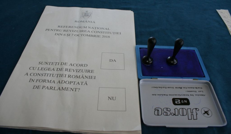 羅馬尼亞婚姻定義公投因為投票率未達門檻失敗收場。該國政府決定修法承認同性伴侶的合法地位。   圖：翻攝羅馬尼亞廣播電台推特