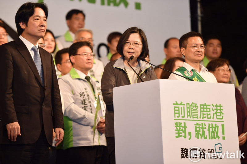 總統蔡英文呼籲彰化縣民支持魏明谷，支持台灣的民主改革。   圖：唐復年/攝 