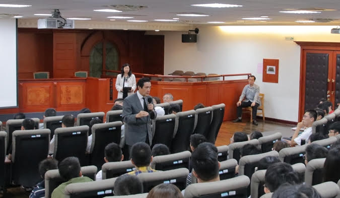 馬英九在東吳大學的講座。   圖 : 東吳大學/提供