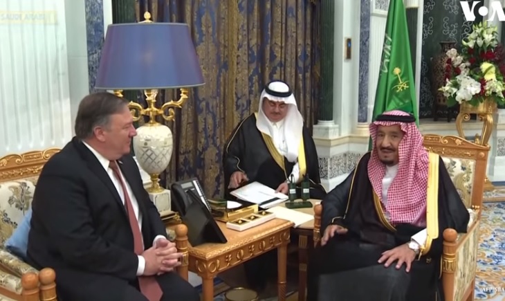 美國國務卿蓬佩奧16日與沙烏地國王沙爾曼會面，關切沙烏地阿拉伯知名記者哈紹吉（Jamal Khashoggi）失蹤。   圖：翻攝YouTube