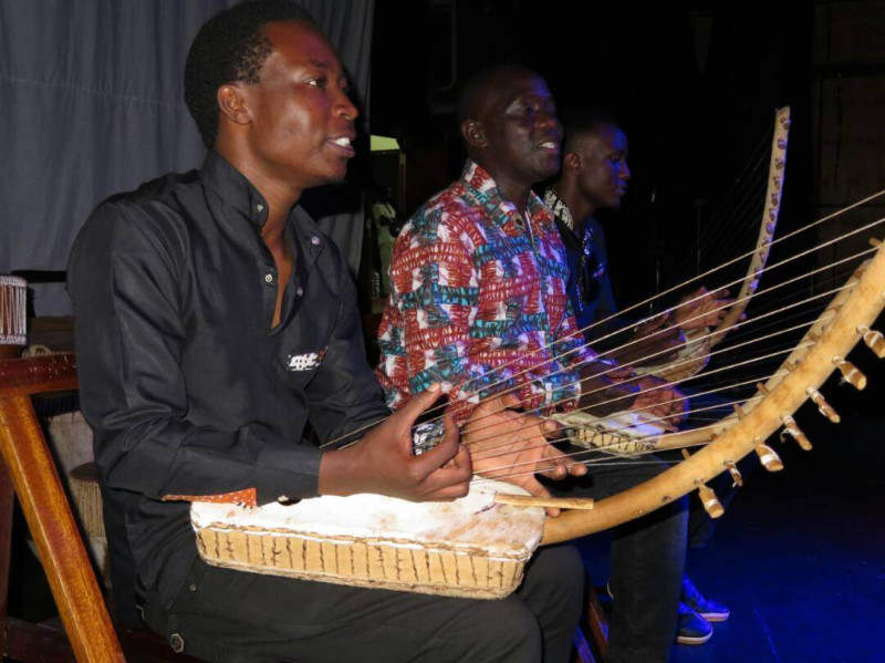 烏干達文化樂團是專門演奏東非民族音樂和舞蹈的表演團體。   圖：截自2018丟丟銅蘭城國際音樂節官方網站