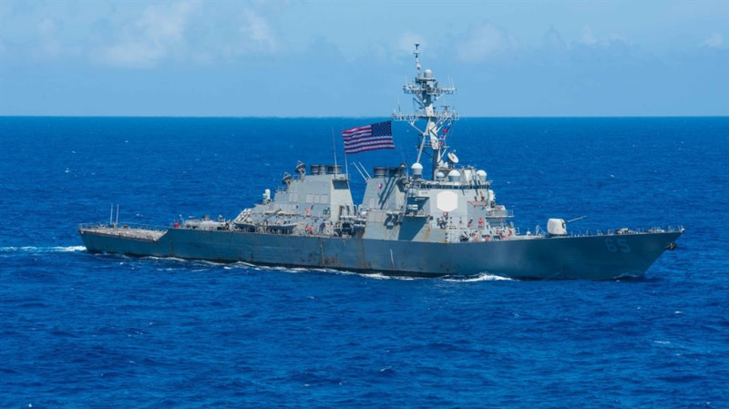 路透社報導，2艘美軍驅逐艦駛入南沙群島美濟礁（Mischief Reef）的12海里範圍內。(示意圖，非當事軍艦)   圖：翻攝自美國海軍官網navy.mil