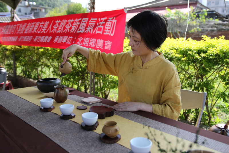 東方美人茶（膨風茶）體驗茶席。   圖：北埔鄉農會提供