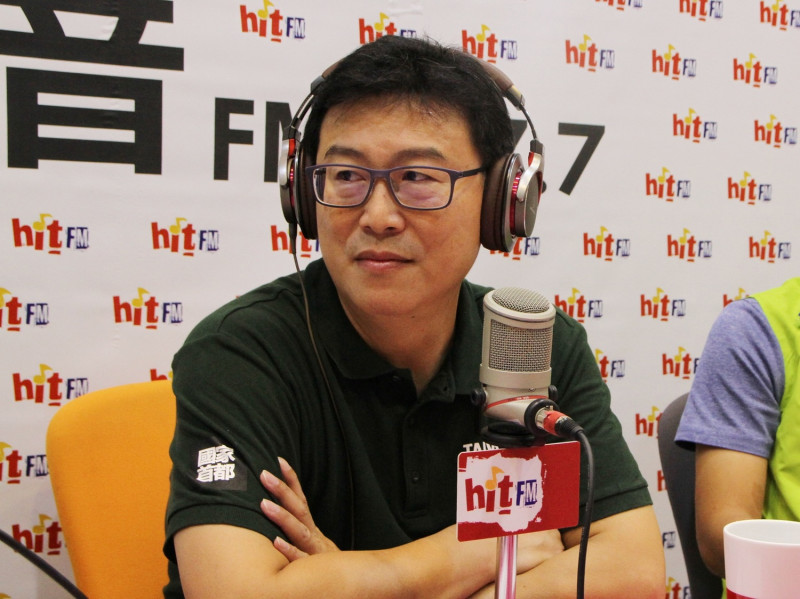 民進黨台北市長候選人姚文智29日認為邱議瑩無需要為陪睡談話道歉。   圖：Hit Fm《蔻蔻早餐》製作單位提供
