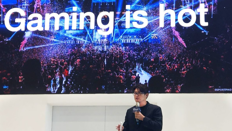 HTC台灣區總經理陳柏諭表示：「HTC自2015年發表全球首款可走動式的Room-scale VR－VIVE以來，為全球虛擬實境產業帶來革命性的發展，也引領全球各大科技品牌及內容開發商一同邁入全新紀元。」