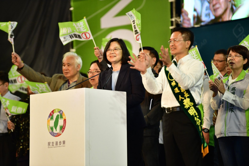 蔡英文到彰化縣12次，凝聚泛綠團結力量支持魏明谷連任。   圖 : 魏明谷競選總部/提供(資料照片)
