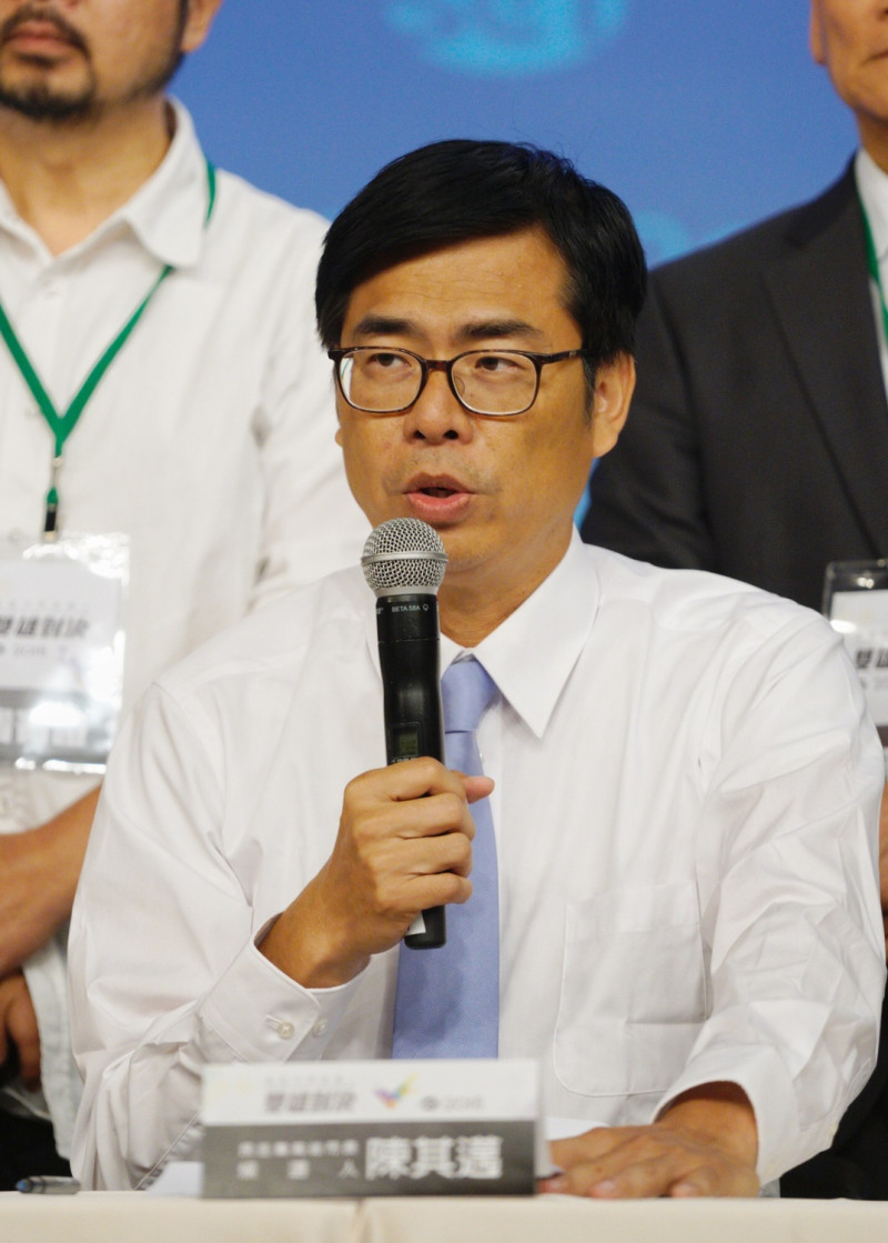 高雄市長電視辯論，民進黨候選人陳其邁會後記者會。   圖：張良一/攝