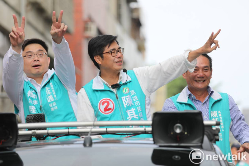 民進黨高雄市候選人陳其邁車隊掃街拜票。   圖 : 張良一/攝（資料照片）