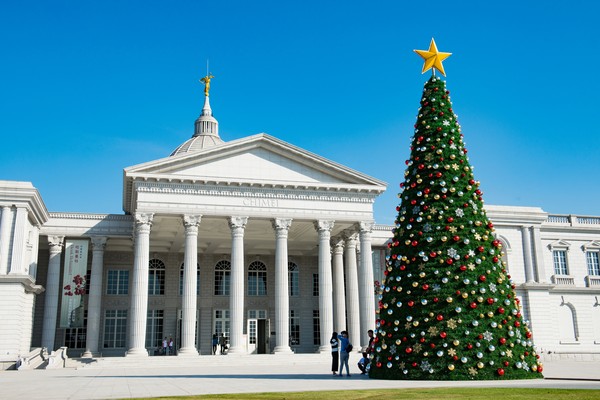奇美博物館打造的溫馨聖誕樹。   圖：奇美博物館／提供