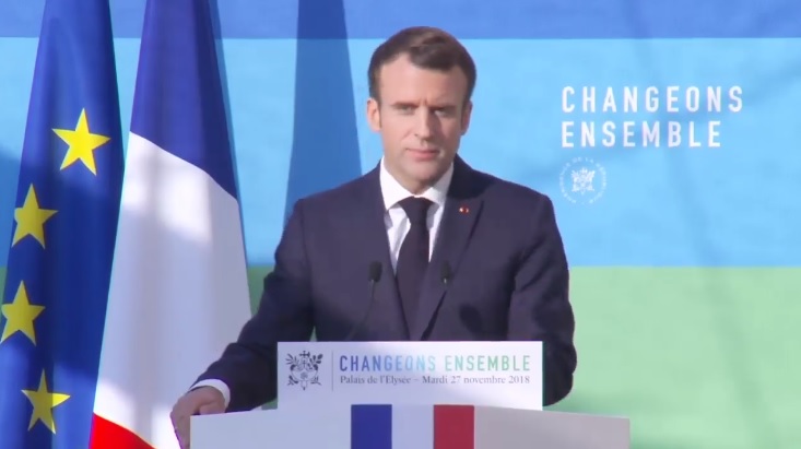 法國總統馬克宏表示，法國在2035年前核能發電比由現今75%降為50%，但不會完全放棄核電。   圖：翻攝馬克宏臉書