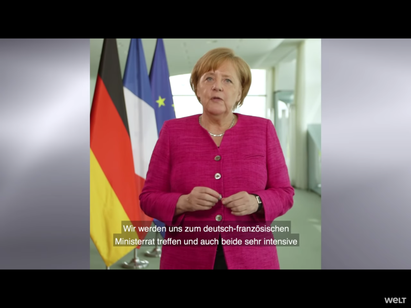 2006年6月，德國世界盃足球賽開踢前夕，總理梅克爾（Angela Merkel）在個人網站上推出播客（podcast）影音節目，從此每個禮拜就沒斷過。   圖：翻攝自Youtube
