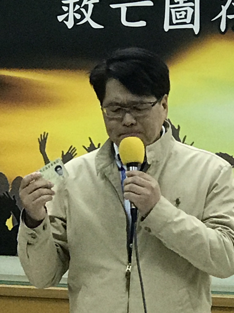 台灣民意基金會董事長游盈隆宣布參選民進黨主席。   圖/朱蒲青攝