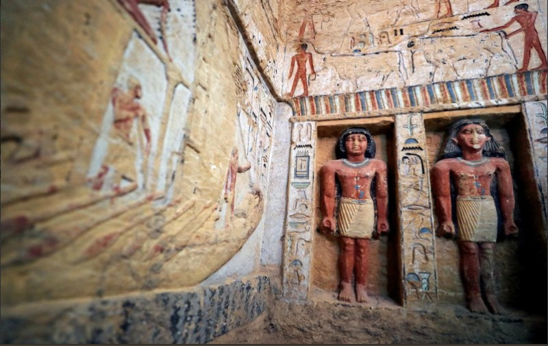 距今4400年的埃及祭司墓出土，此墓室未曾被盜，是難得一見的考古發現。   圖/翻攝自DAILY SABAH推特